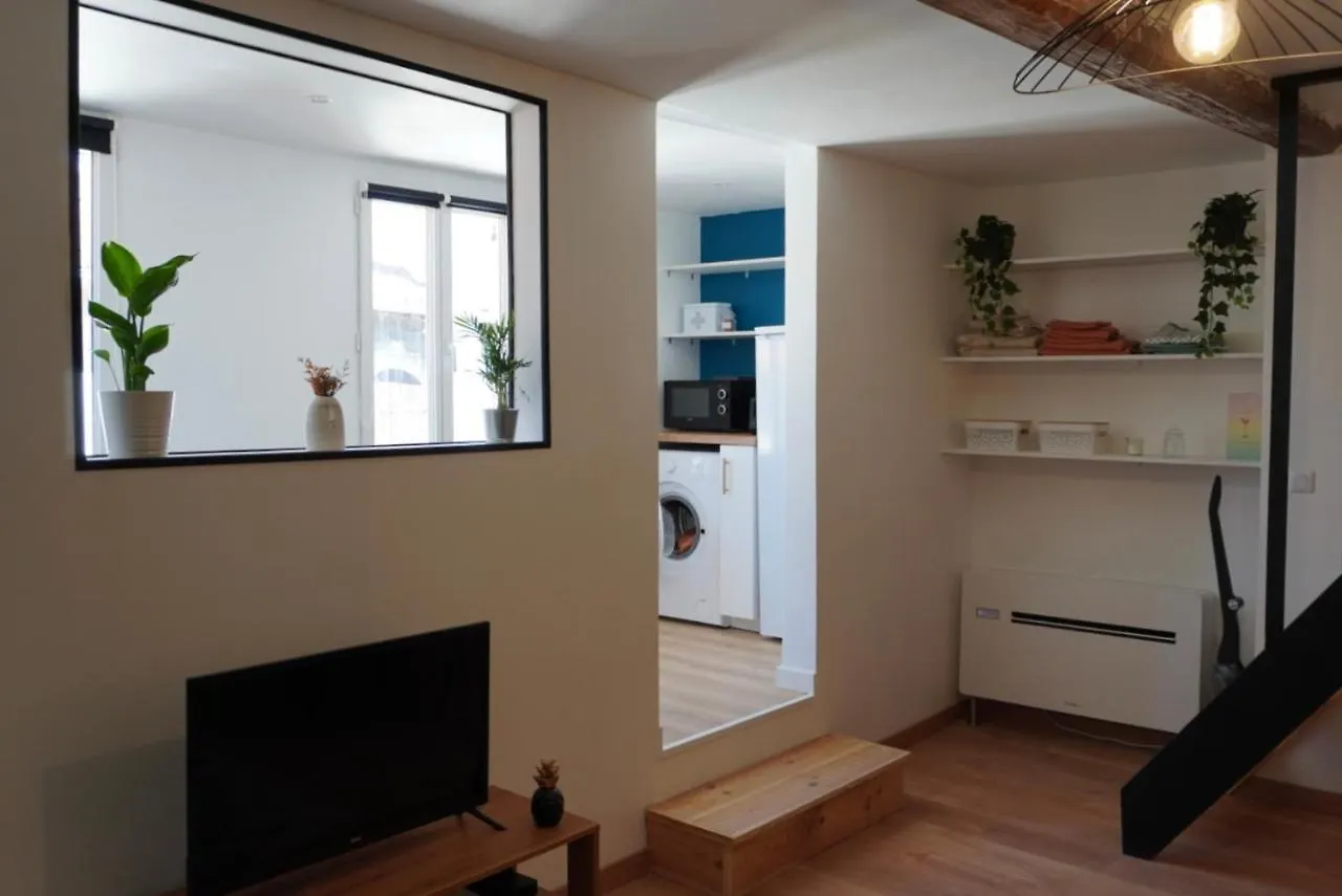Appartement En Plein Centre Avignon 0*,  France
